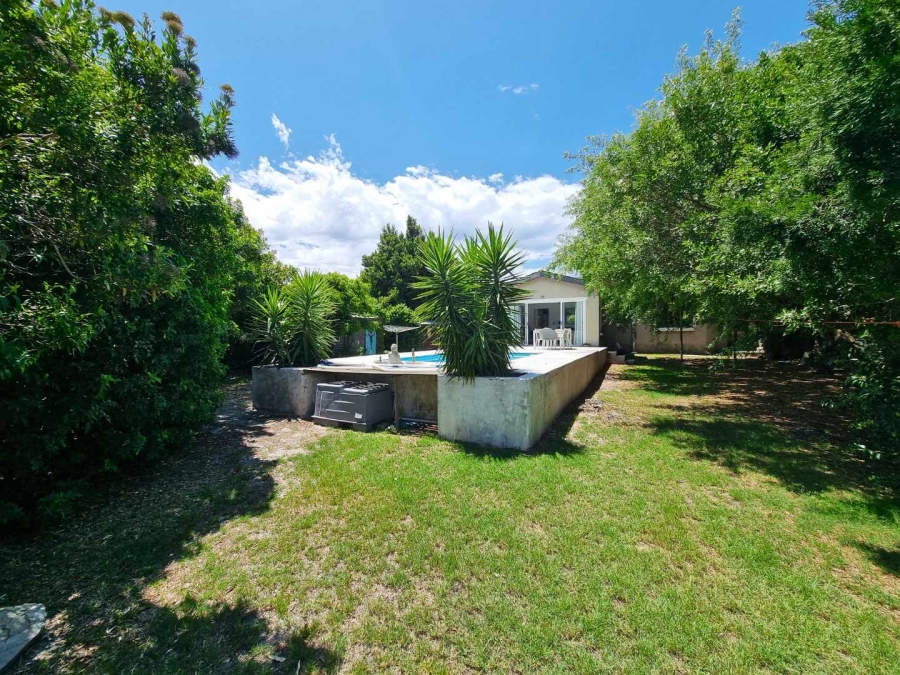 4 Bedroom Property for Sale in Sandbaai Western Cape